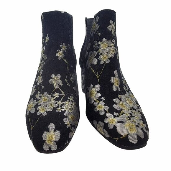 ✨✨✨Ann Klein 7 Women's Gorgia Chelsea bootie boots Black Silver floral roses New - Picture 4 of 9